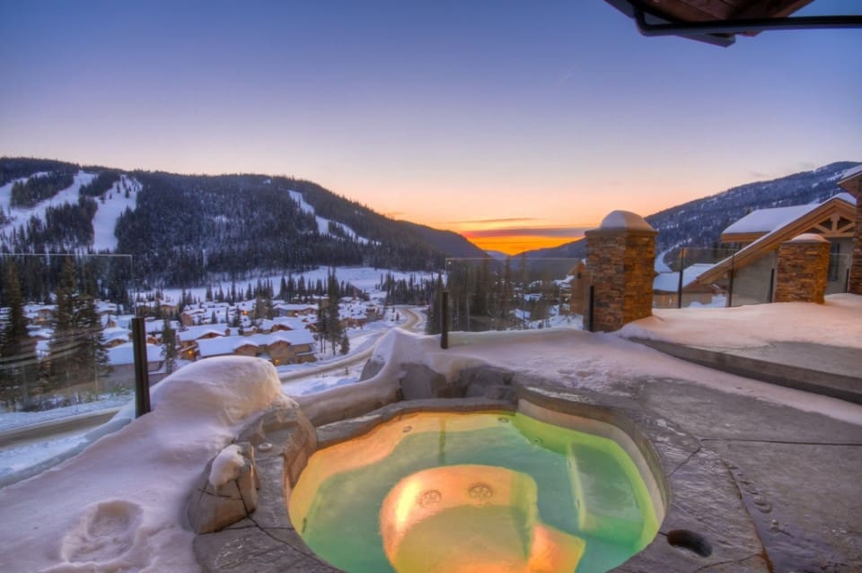 Beautiful hot tub overlooking ski village