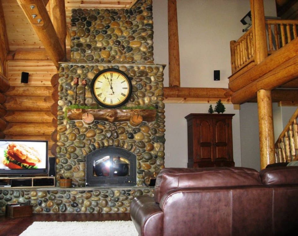 rustic living room with feature fireplace