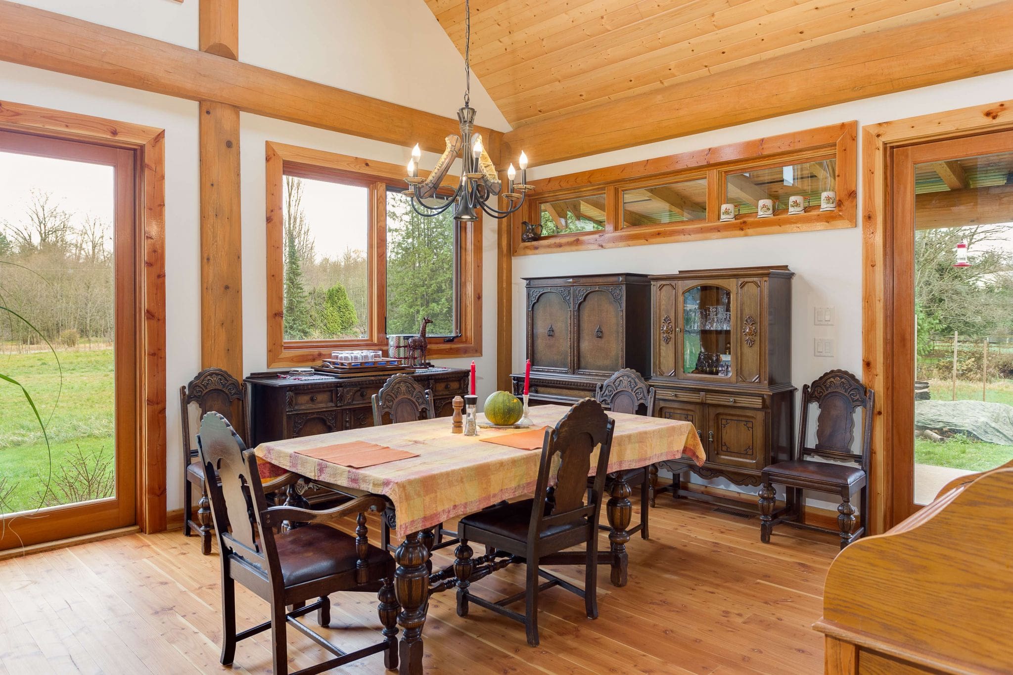 Campbell Valley Post and Beam Log Home 2 - Streamline Design
