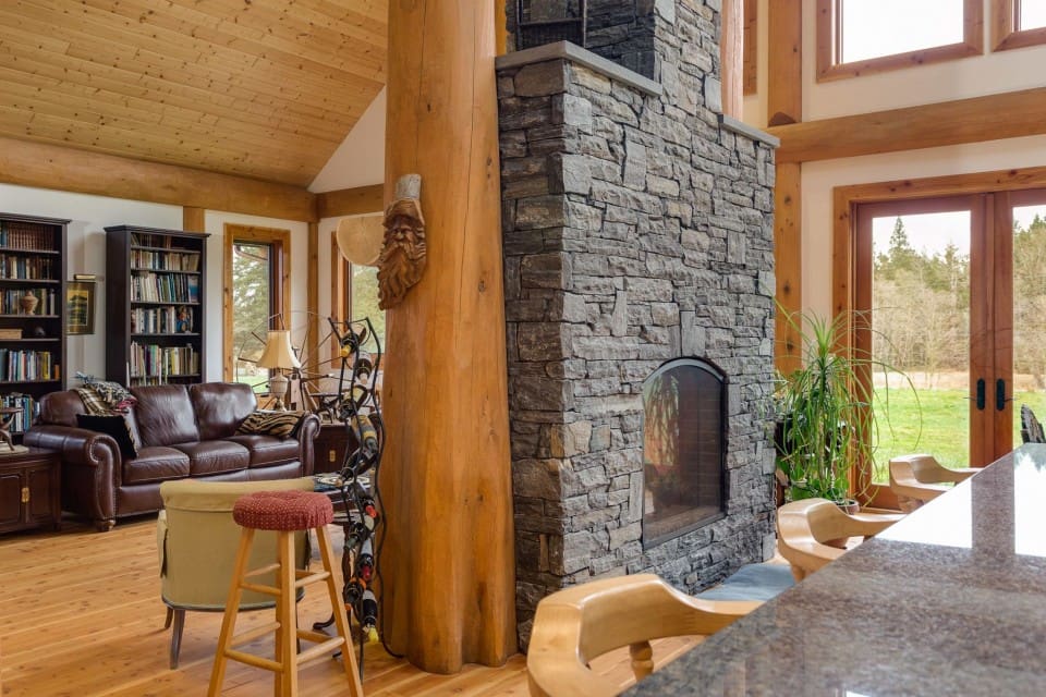 Campbell Valley Post and Beam Log Home 3 - Streamline Design