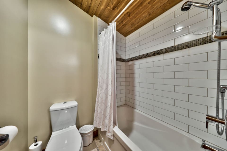 Second bathroom in a timber frame log home